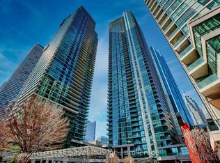 18 Harbour St #3101, Toronto, ON M5J2Z6