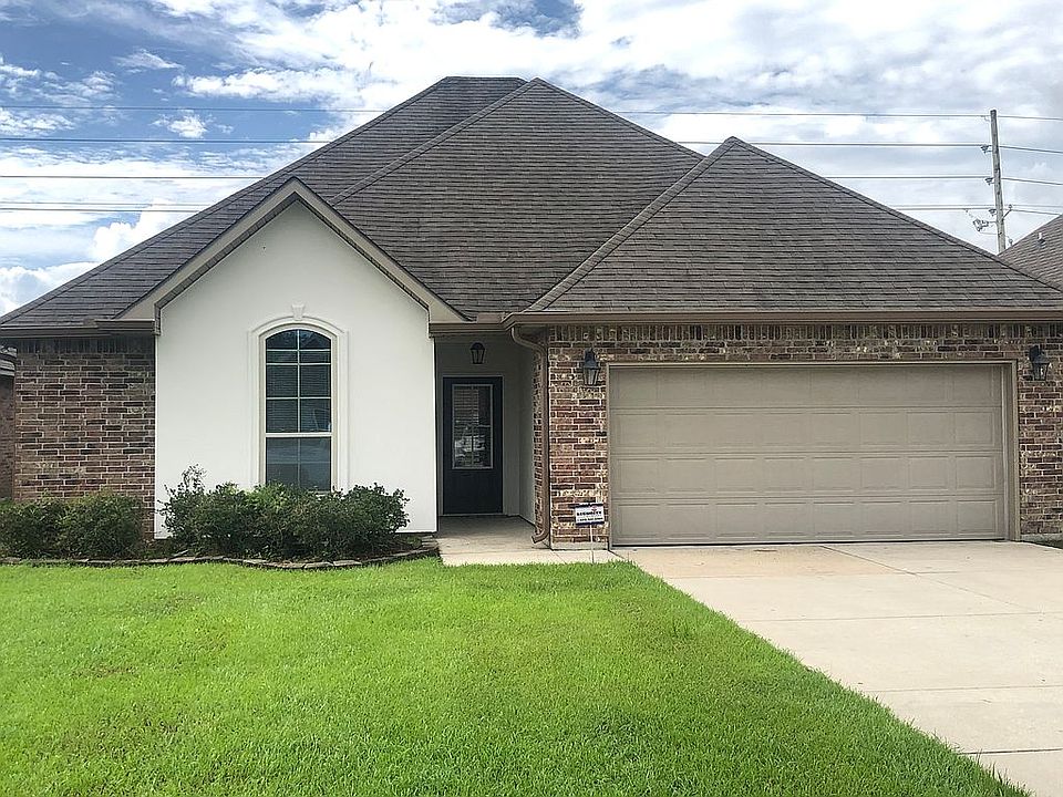 1st image of 448 Christopher Dr