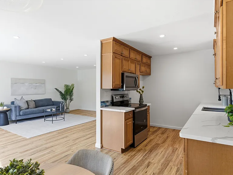 3609 E 2nd St #207 — Photo 18