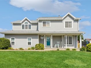 901 SE Shawver Dr, Grimes, IA 50111