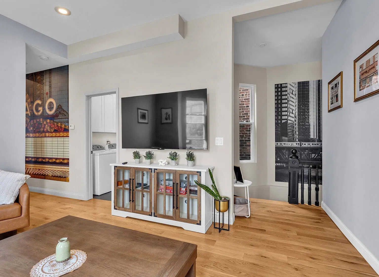 2 bed, 1.5 bath, 1200 sqft, $4,999 — Photo 1