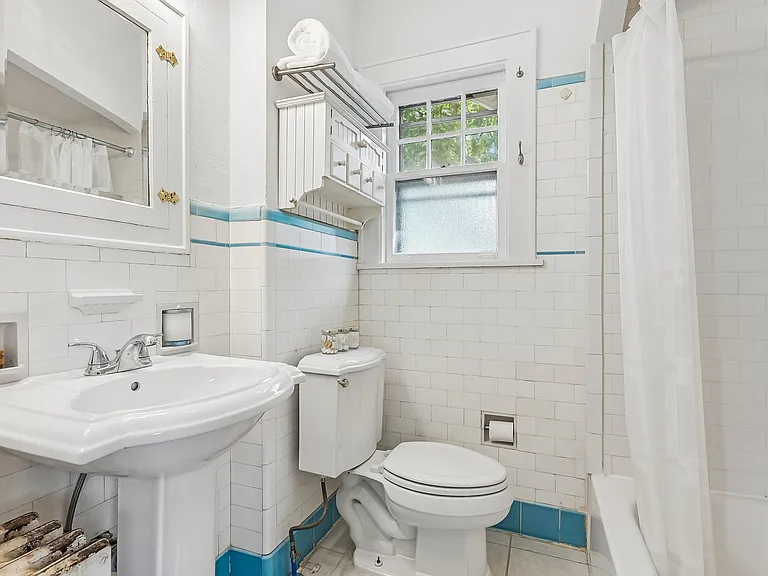 11 Brookwood Dr #2 — Photo 12