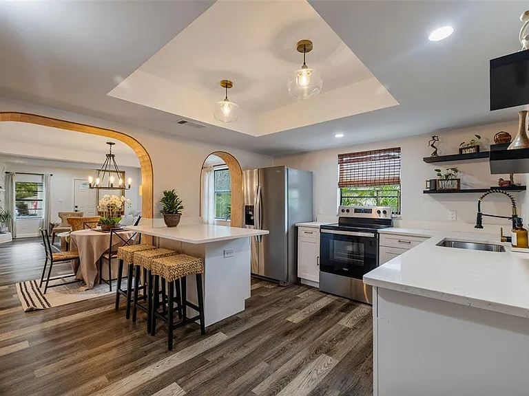 1411 E Henry Ave — Photo 14