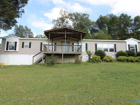 920 Nesmith Rd, Guntersville, AL 35976