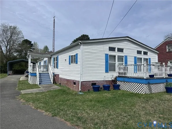 304 E Main St, Wakefield, VA 23888