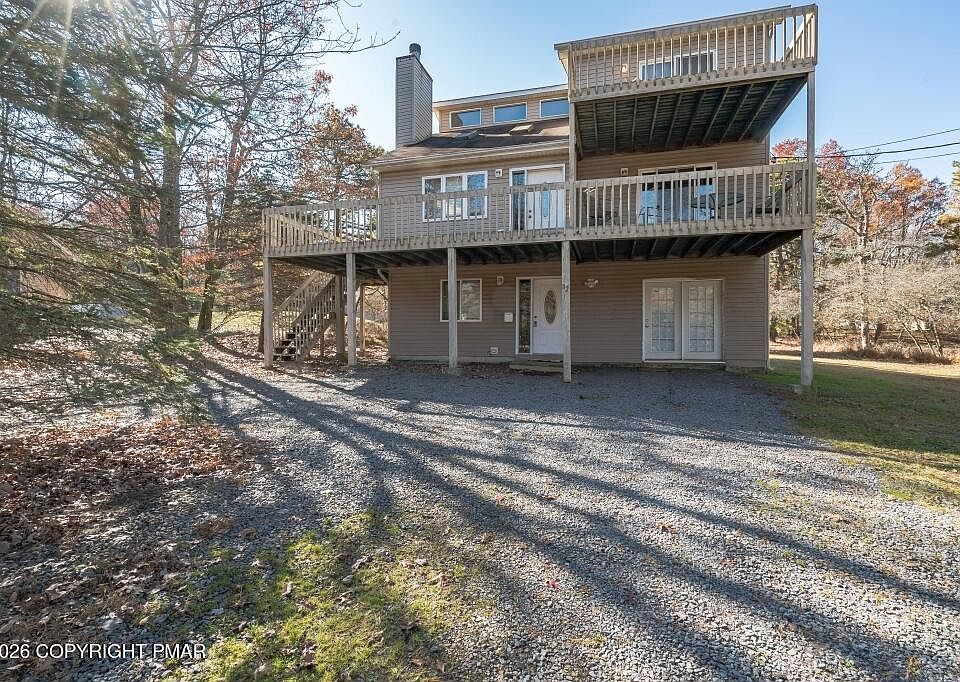 1st image of 82 Lindbergh Cir