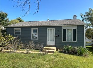 12104 Fleetwood Pl, Maryland Heights, MO 63043