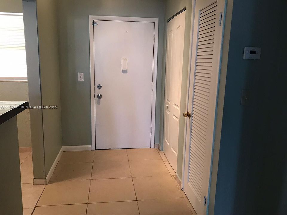 1st image of 1710 NE 191st St #1073