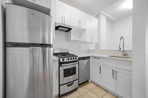 Kitchen, photo 1