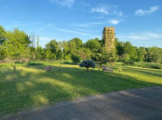 5370 Craig Rd, Stockbridge, MI 49285