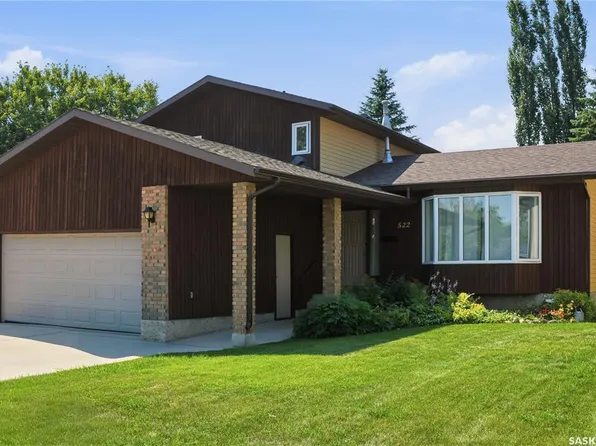 522 Delaronde Rd, Saskatoon, SK S7J 4A8