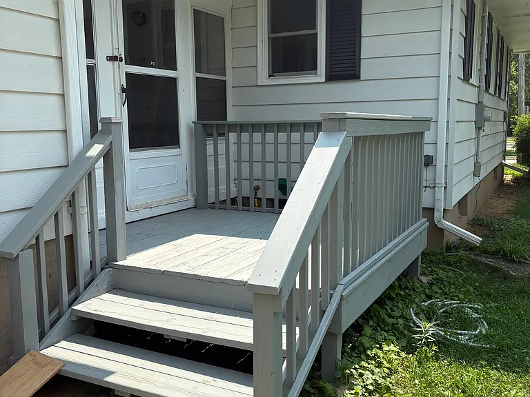 1502 Steensland Dr — Photo 4