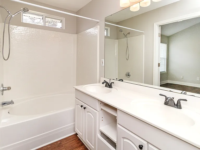 4401 Craven Hill Dr — Photo 22