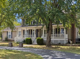 554 Douglas Bend Rd, Gallatin, TN 37066