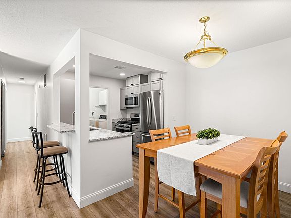 5th image of 5 Bernards Road #25