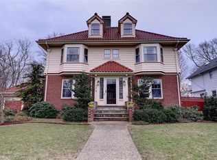 152 Columbia Ave, Cranston, RI 02905