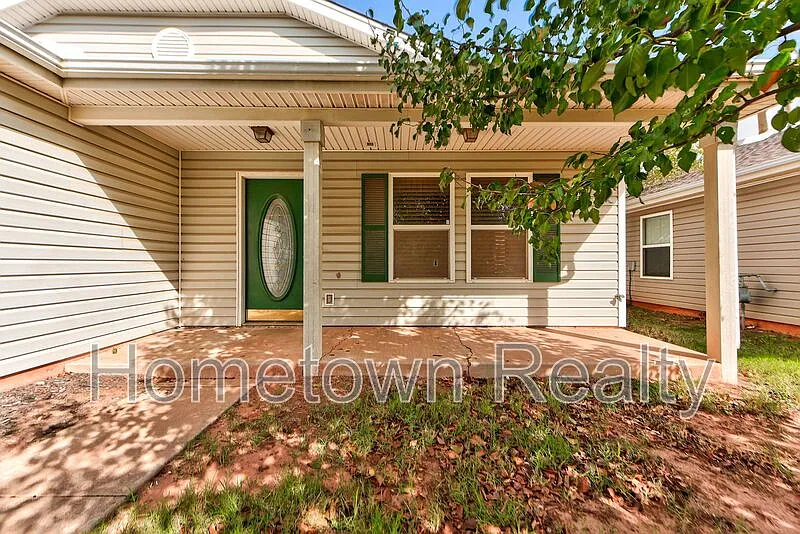 3 bed, 2.0 bath, 1522 sqft, $1,795 — Photo 3