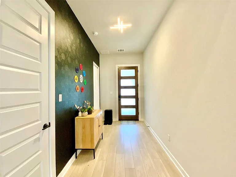 243 Kings Pine Dr — Photo 5