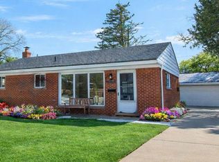 26923 Constance St, Dearborn Heights, MI