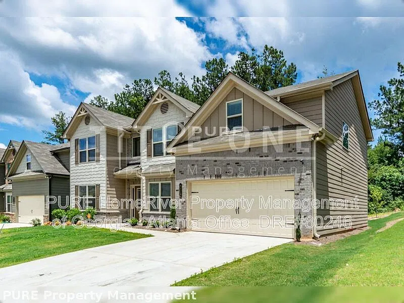 5 bed, 3.0 bath, 2974 sqft, $2,625 — Photo 2