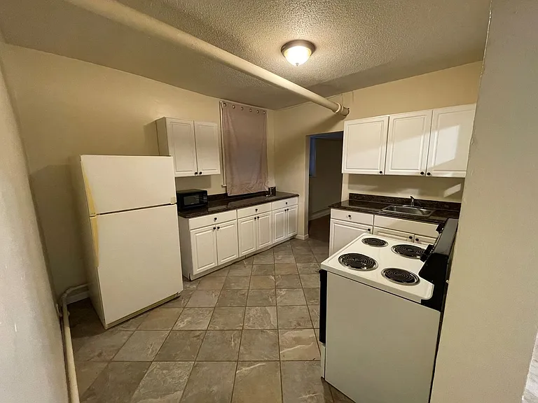 1365 Spruce Pl — Photo 40