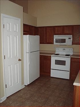 3rd image of 112 Lauren Wood Cir