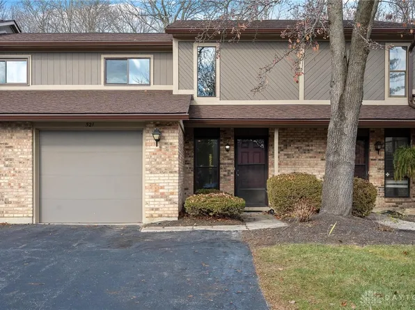 521 Greene Tree Pl, Fairborn, OH 45324