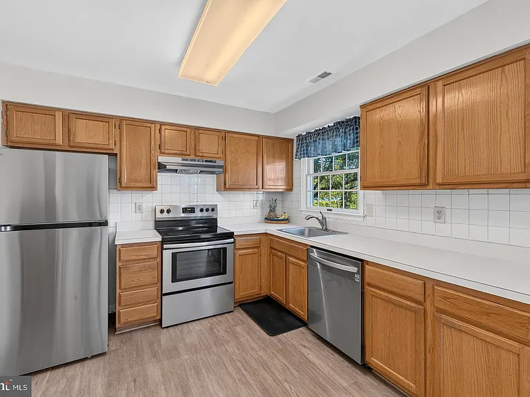 6581 Willard Horine Ct — Photo 6