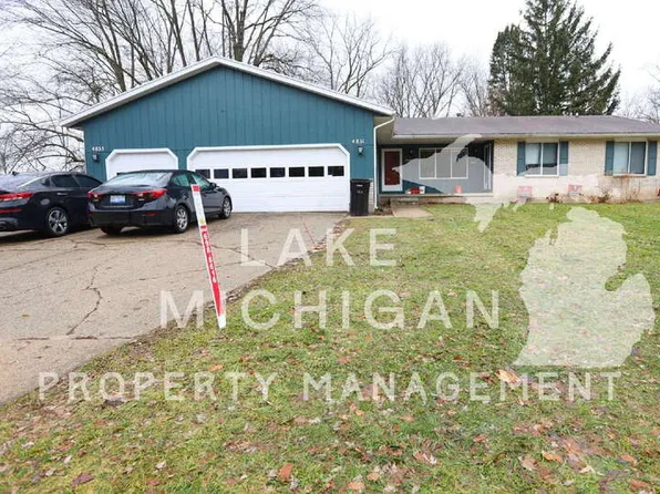 4833 Stauffer Ave SE, Kentwood, MI 49508