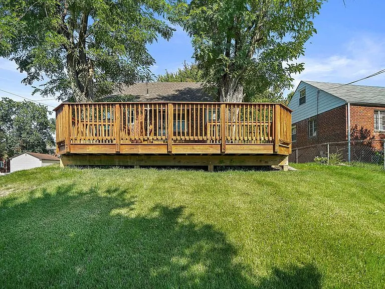 813 Hilltop Ter SE — Photo 37