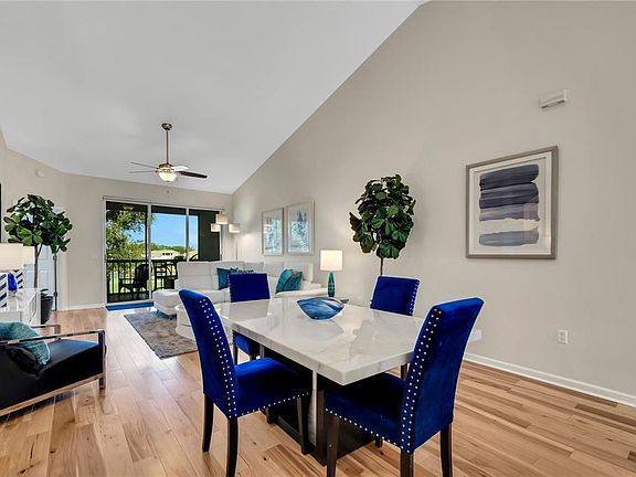 4th image of 421 Enclave Pl #421