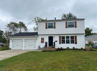 301 Sylvia Dr, Chardon, OH 44024