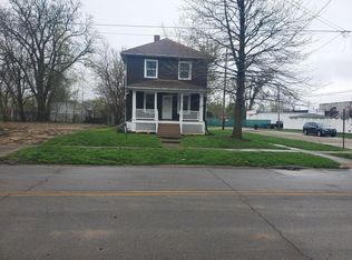 1063 W 12th St, Lorain, OH