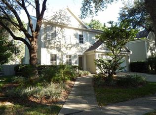 17705 Parkway Green Ln, Tampa, FL 33647