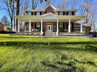 2912 Rosemary Ln, Falls Church, VA 22042