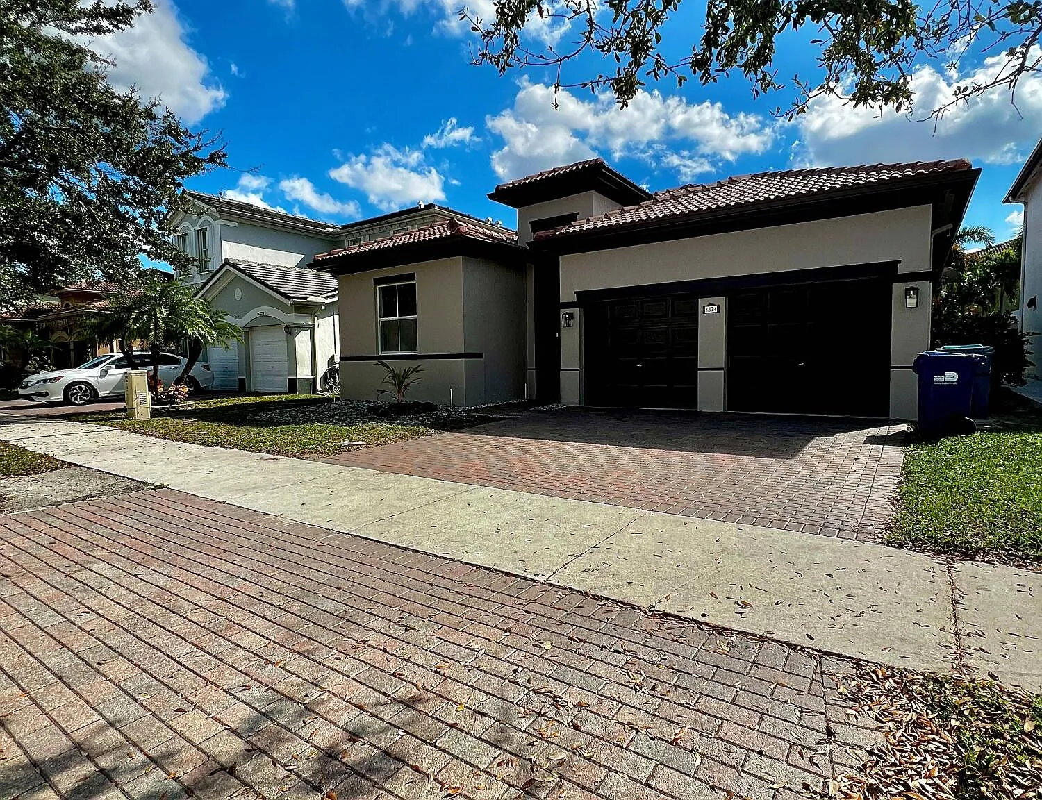 4 bed, 3.0 bath, 1854 sqft, $4,800 — Photo 1