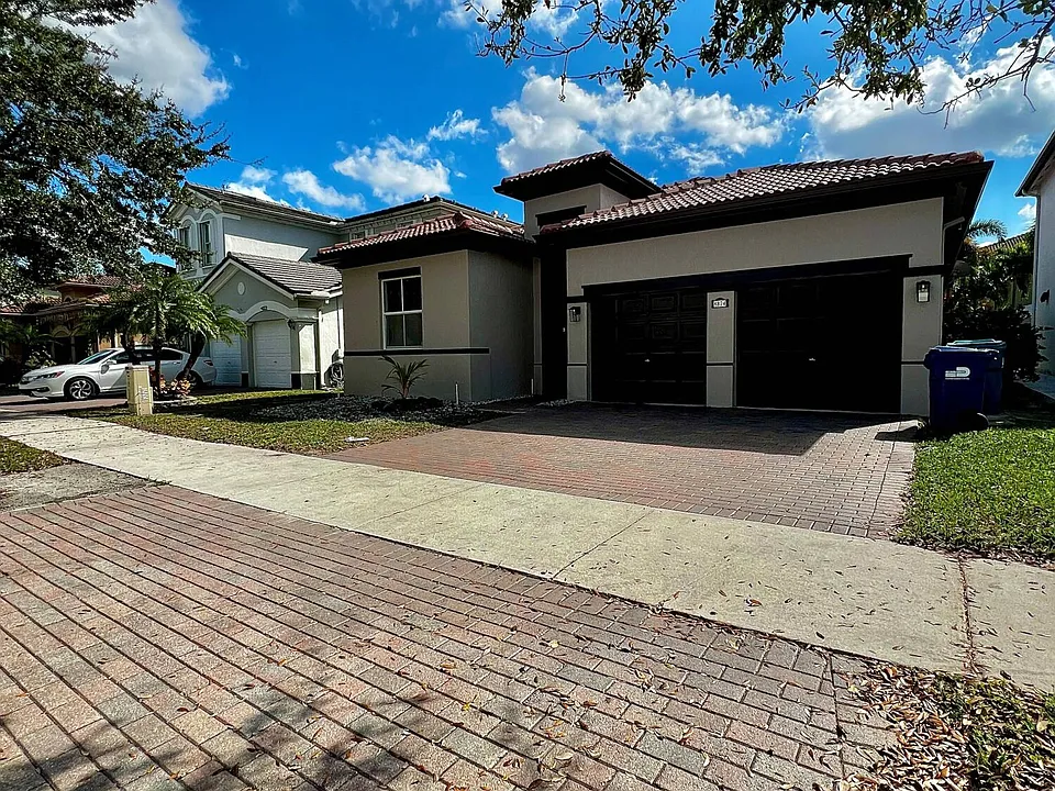 8874 NW 182nd St