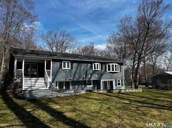 97 Godfrey Rd, Fairfield, CT 06825