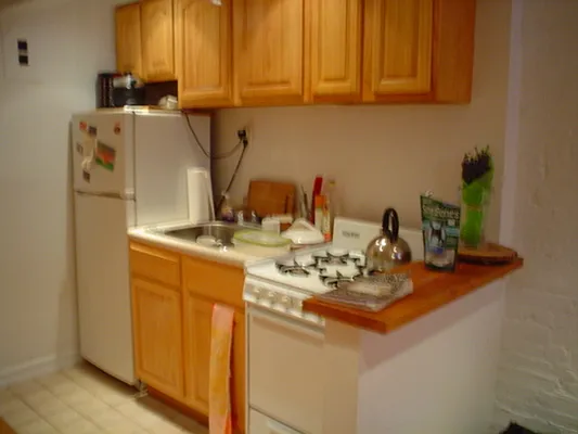 Rented by Chartwell Manhattan Realty | media 10