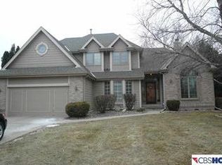8936 N 56th Avenue Cir, Omaha, NE 68152