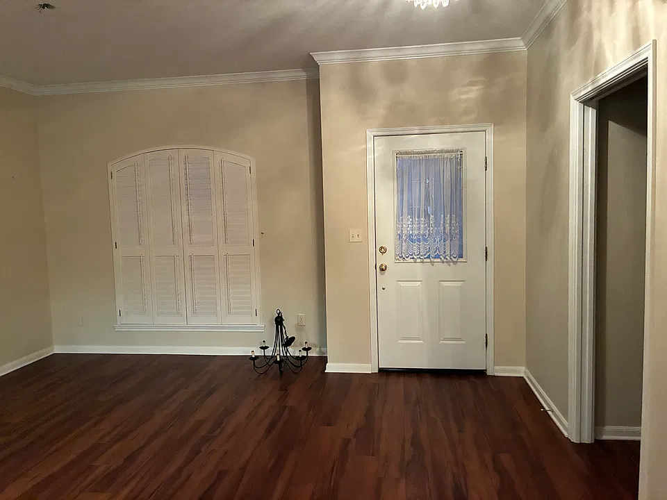 4232 Holly Hill Ct