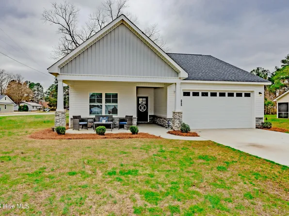 107 Lacarol Street, Rose Hill, NC 28458