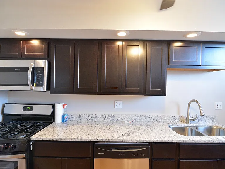 3241 N Damen Ave #4 — Photo 3