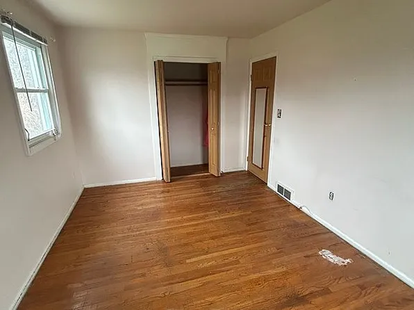 45 Center St, Union Springs, NY 13160