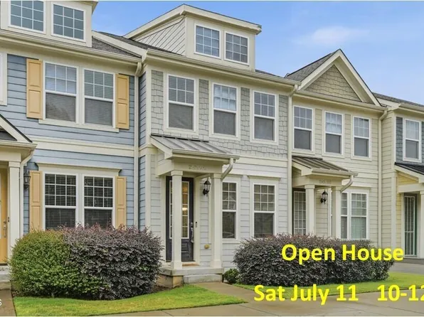 2801 Wilshire Hill Dr #105, Raleigh, NC 27604