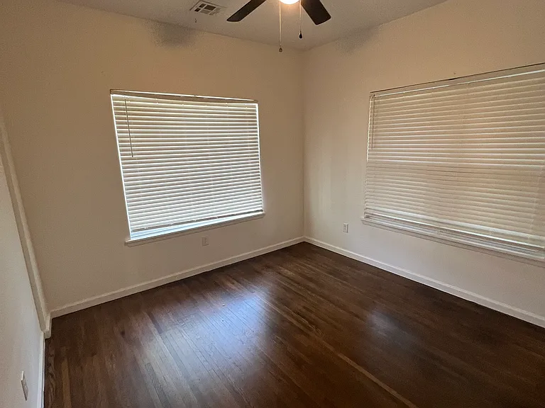 226 N Tacoma Ave — Photo 10