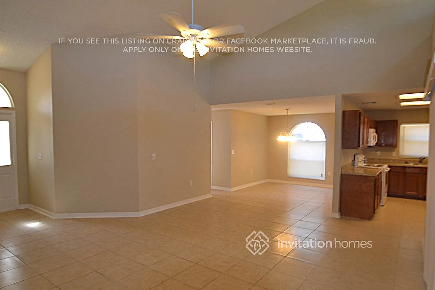 708 46th St E Bradenton, FL 34208 — Photo 2