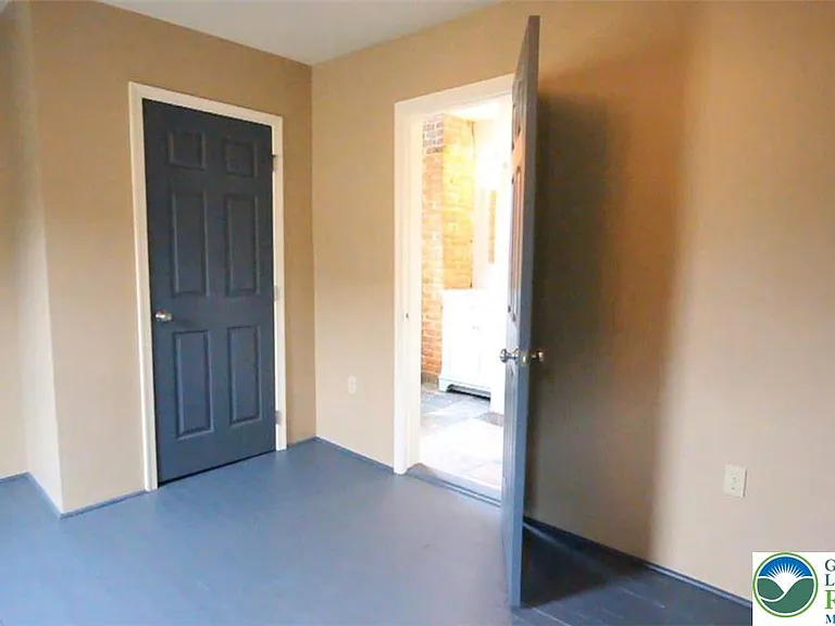 71 W Goepp St — Photo 17