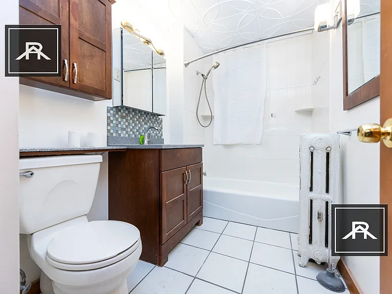123 Browne St #2 — Photo 5