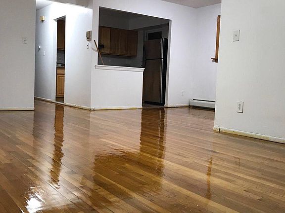 5th image of 14040 34th Ave